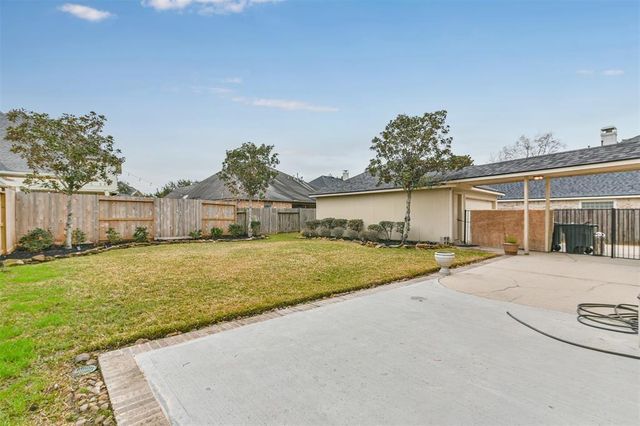 13707 Elm Shores Drive, Houston, TX 77044