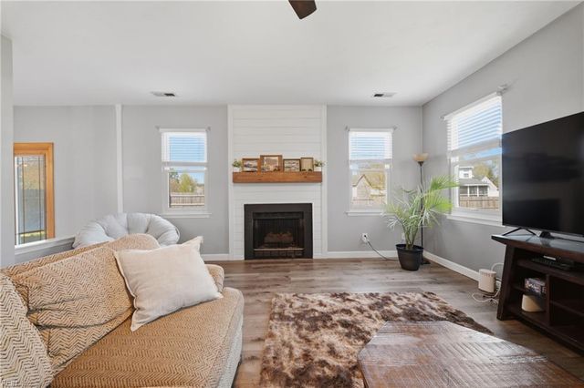 1704 Lancing Crest CIR, Chesapeake, VA 23323