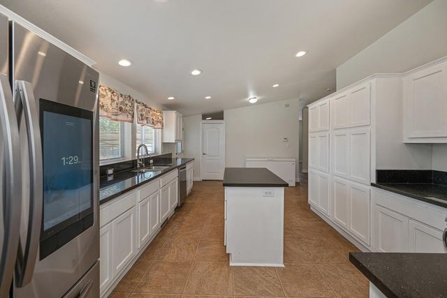 6536 14th St, Rio Linda, CA 95673