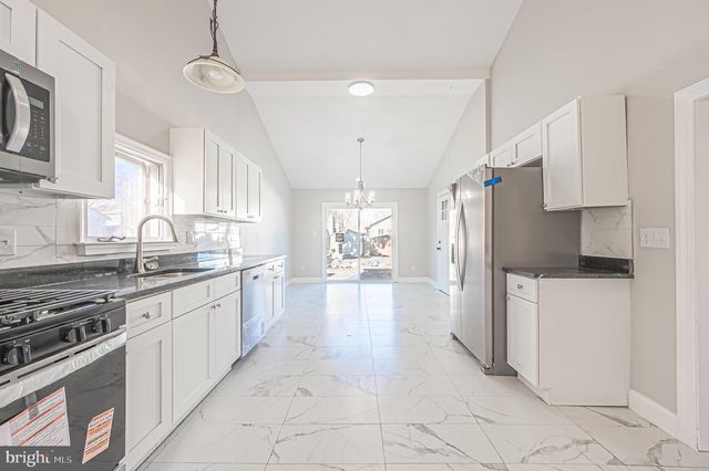 224 W MAIN ST W, Millville, NJ 08332