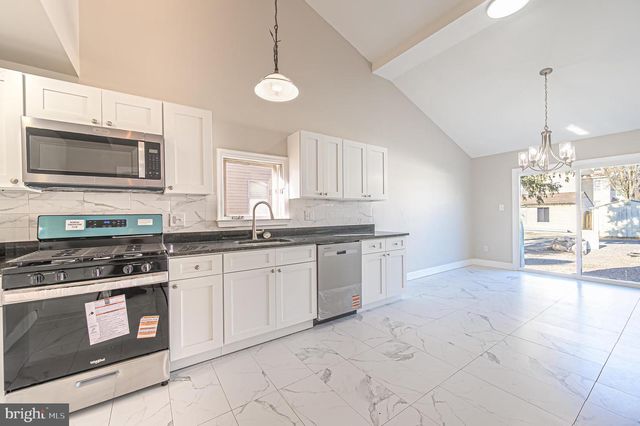 224 W MAIN ST W, Millville, NJ 08332