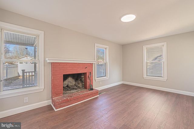 224 W MAIN ST W, Millville, NJ 08332