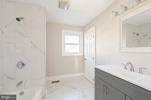 224 W MAIN ST W, Millville, NJ 08332