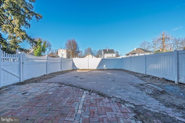 224 W MAIN ST W, Millville, NJ 08332