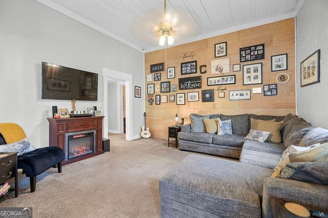 215 Johnson Street, Hogansville, GA 30230