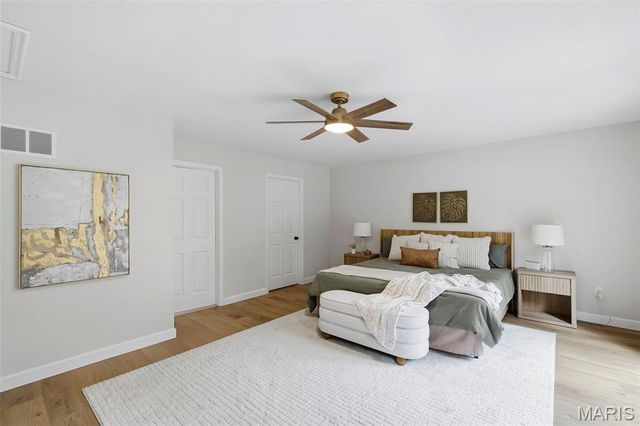 1674 Old Baxter Road, Chesterfield, MO 63017