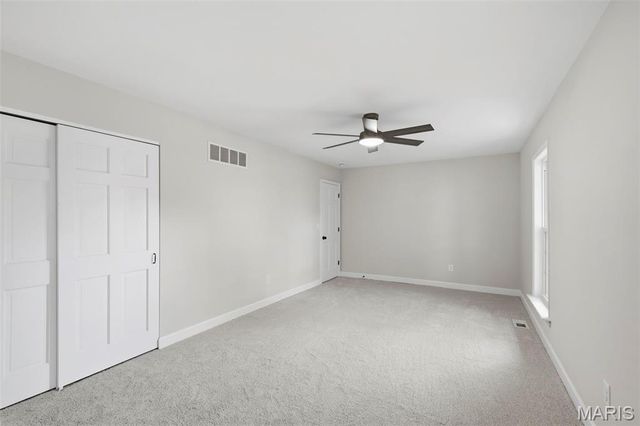 1674 Old Baxter Road, Chesterfield, MO 63017