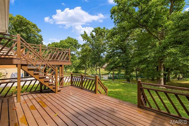 1674 Old Baxter Road, Chesterfield, MO 63017