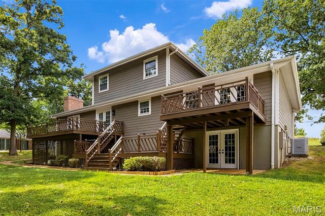 1674 Old Baxter Road, Chesterfield, MO 63017