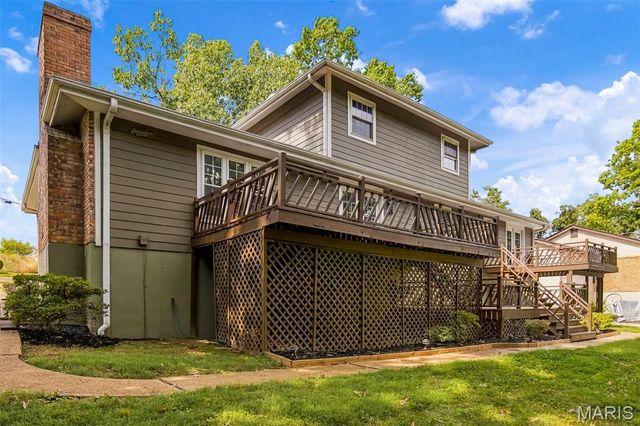 1674 Old Baxter Road, Chesterfield, MO 63017