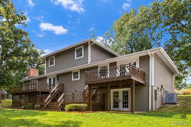 1674 Old Baxter Road, Chesterfield, MO 63017