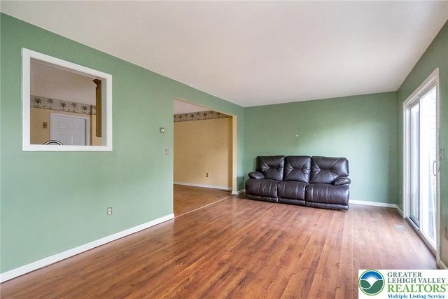 6 Brandywine Court, Easton, PA 18040