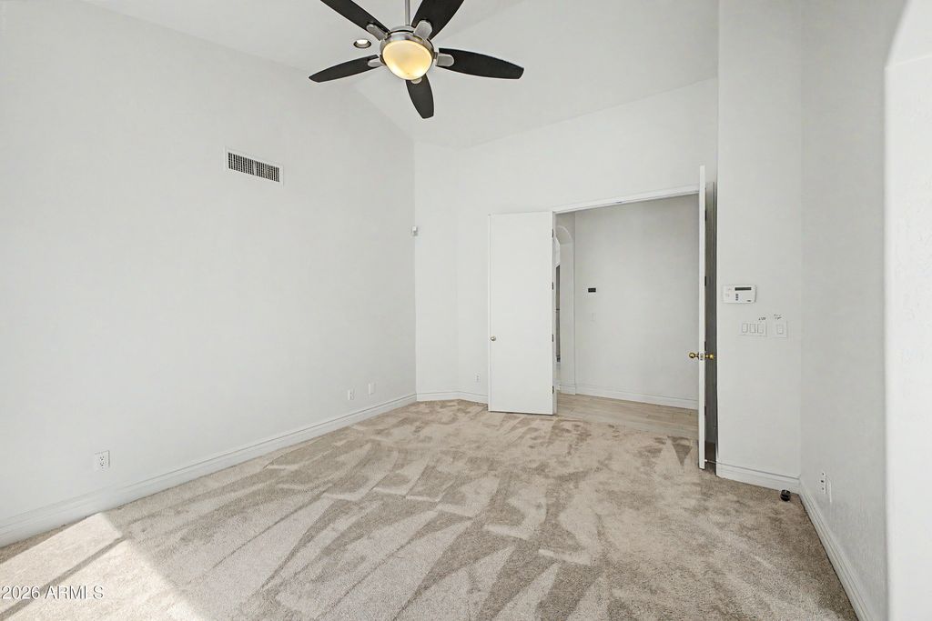Image 15 of property listing at 9438 N 115TH Street, Scottsdale, AZ 85259