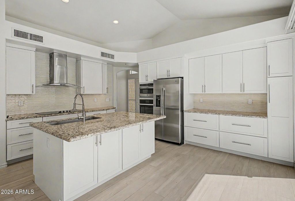 Image 4 of property listing at 9438 N 115TH Street, Scottsdale, AZ 85259