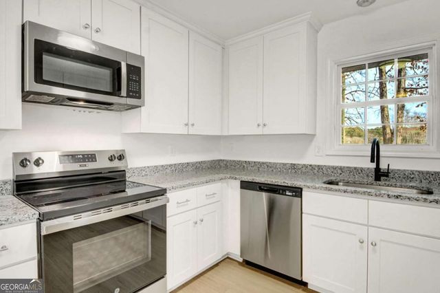 854 Mundys Mill Road, Jonesboro, GA 30238