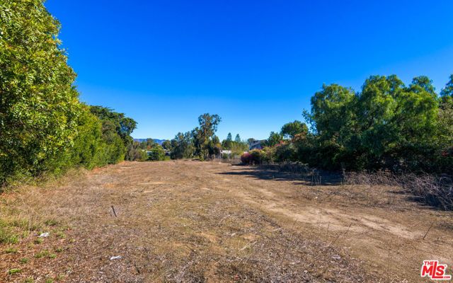 6672 Zumirez Drive, Malibu, CA 90265