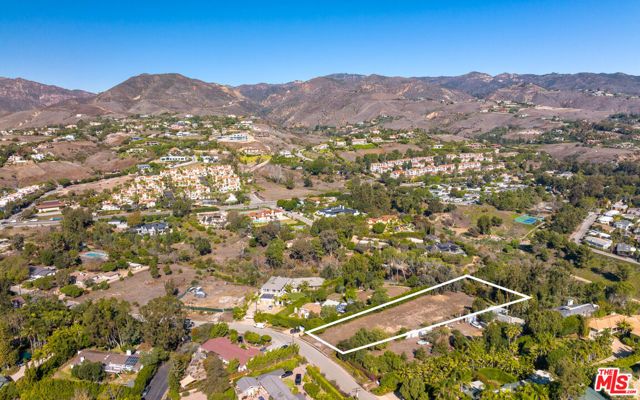 6672 Zumirez Drive, Malibu, CA 90265