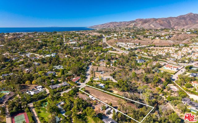 6672 Zumirez Drive, Malibu, CA 90265