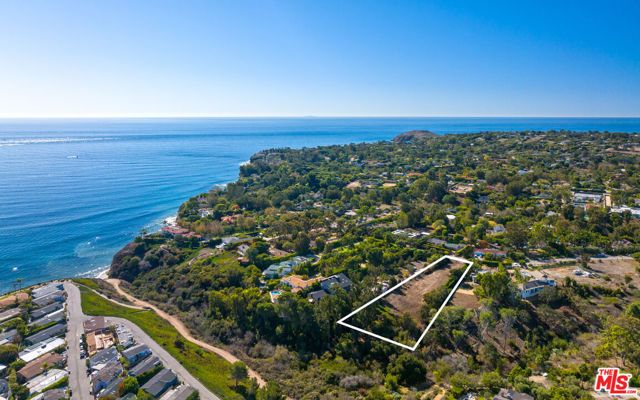 6672 Zumirez Drive, Malibu, CA 90265