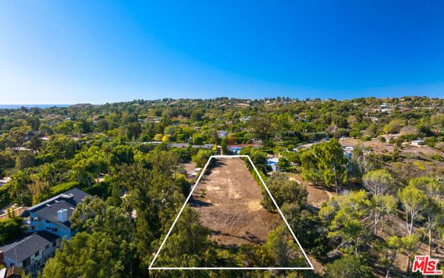 6672 Zumirez Drive, Malibu, CA 90265