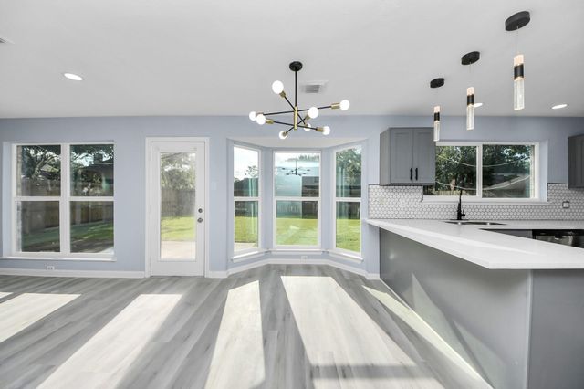 4211 Royal Manor Drive, Pasadena, TX 77505