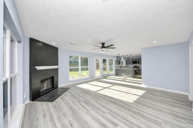 4211 Royal Manor Drive, Pasadena, TX 77505