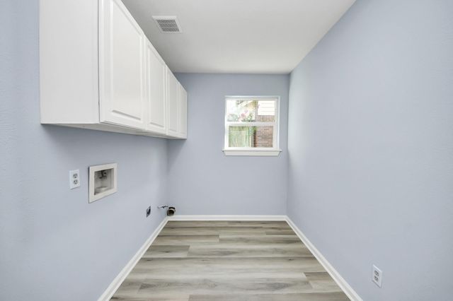 4211 Royal Manor Drive, Pasadena, TX 77505