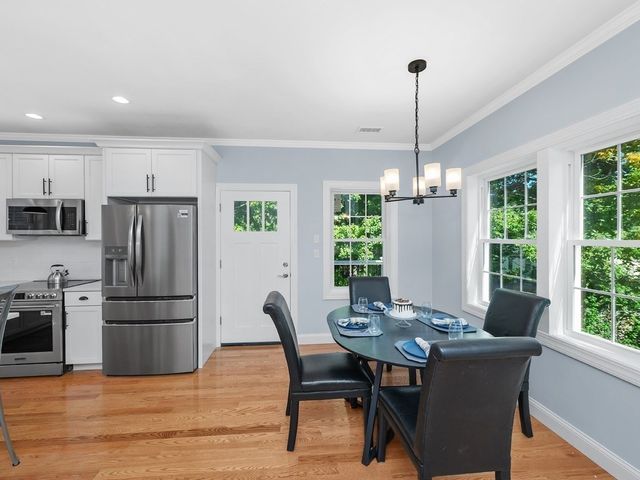 26 Fuller Street 2, Waltham, MA 02453