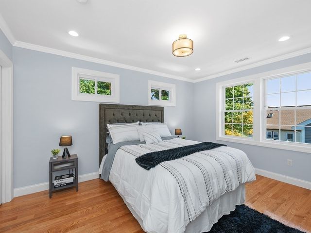 26 Fuller Street 2, Waltham, MA 02453