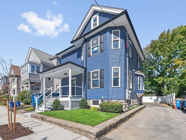 26 Fuller Street 2, Waltham, MA 02453