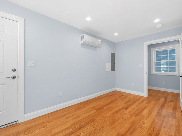 26 Fuller Street 2, Waltham, MA 02453