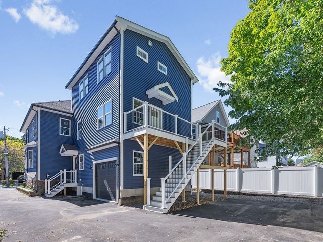 26 Fuller Street 2, Waltham, MA 02453