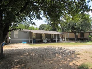 124 Holly Oak Drive, Weatherford, TX 76087