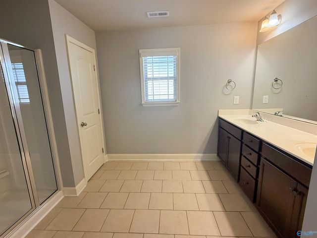 11 Sudworth Drive, Huntsville, AL 35824