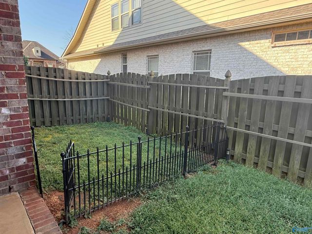 11 Sudworth Drive, Huntsville, AL 35824