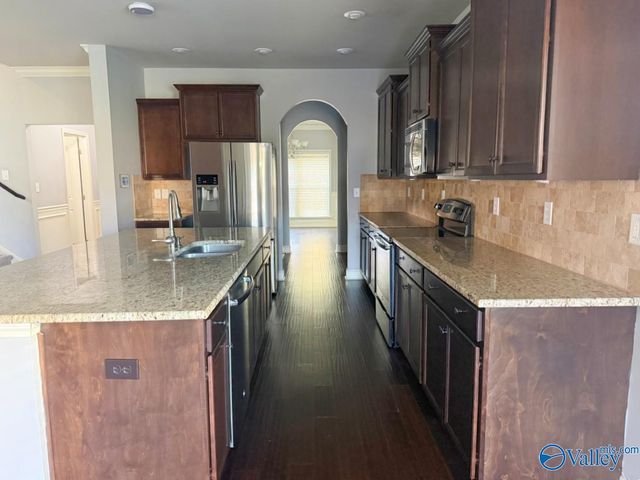 11 Sudworth Drive, Huntsville, AL 35824