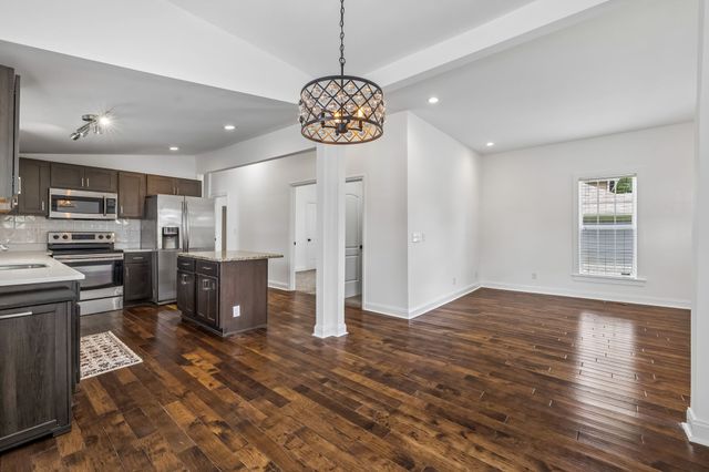 842 N 2nd St, Nashville, TN 37207