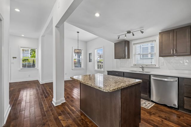842 N 2nd St, Nashville, TN 37207