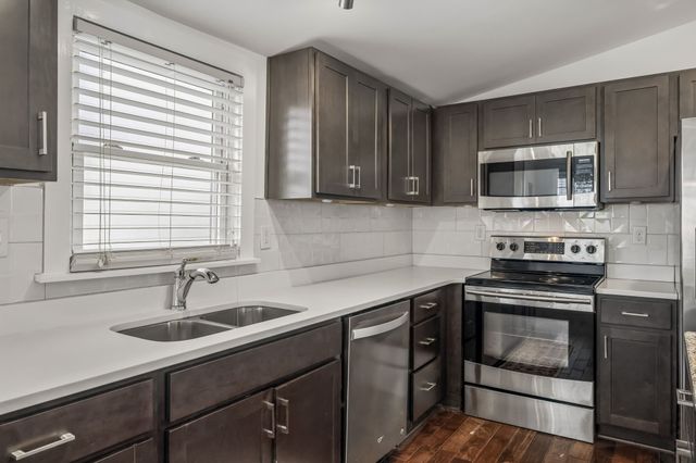 842 N 2nd St, Nashville, TN 37207