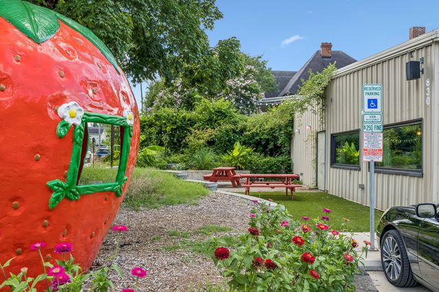 842 N 2nd St, Nashville, TN 37207