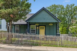 842 N 2nd St, Nashville, TN 37207