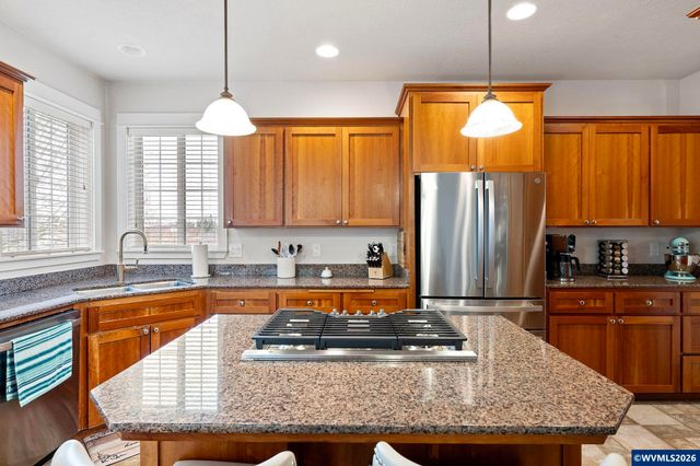 1401 Ranier Lp NW, Salem, OR 97304