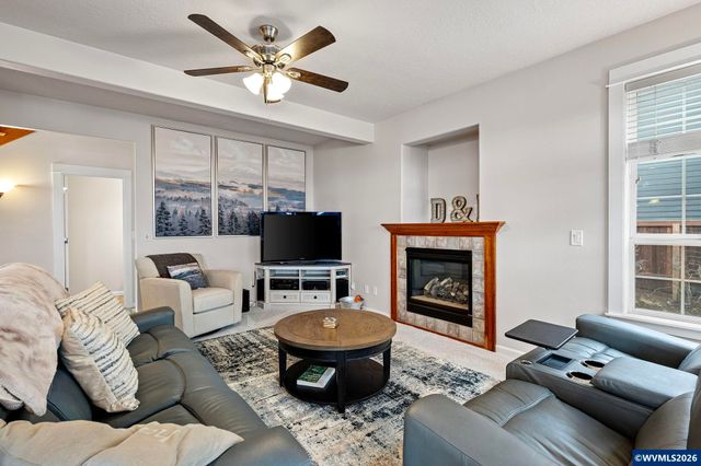 1401 Ranier Lp NW, Salem, OR 97304