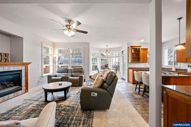 1401 Ranier Lp NW, Salem, OR 97304
