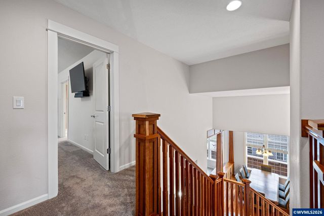 1401 Ranier Lp NW, Salem, OR 97304