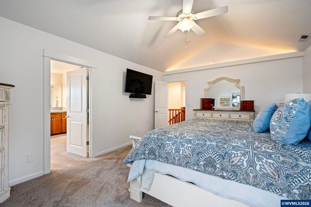 1401 Ranier Lp NW, Salem, OR 97304