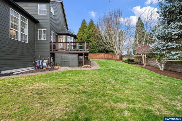 1401 Ranier Lp NW, Salem, OR 97304