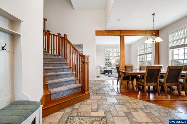 1401 Ranier Lp NW, Salem, OR 97304