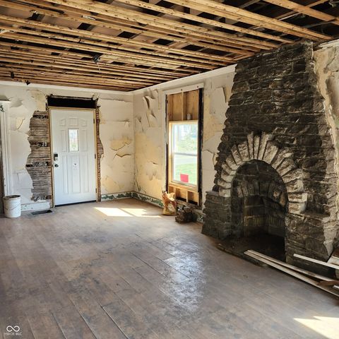 321 S Madison Avenue, Anderson, IN 46016