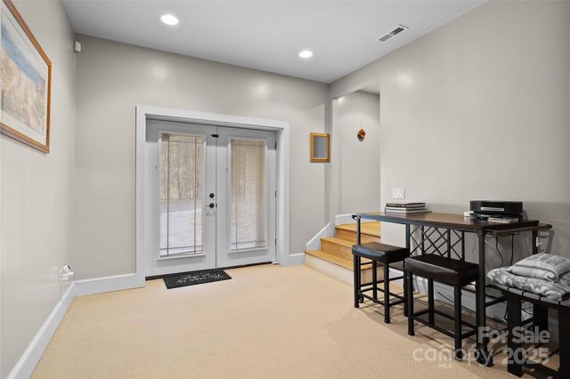 102 Wolf Shoals Drive, Hendersonville, NC 28739